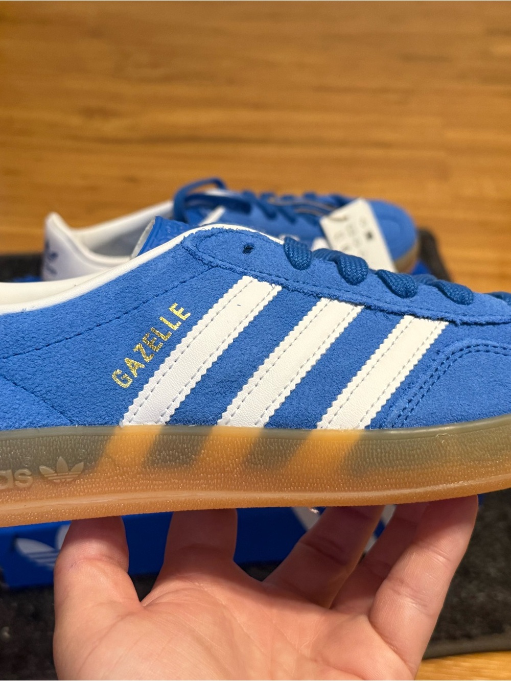 adidas Gazelle indoor Men's Blue Suede Sneakers with White Stripes, size 6 NIB - Picture 7 of 10